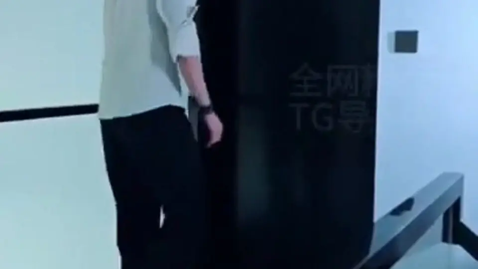 《双女深喉》更新到第4集，2分21秒。前后连着看更有味。