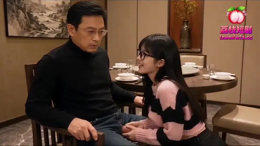 《母女同欢》5分2秒一集，第2集。这一集的走向有点意外。