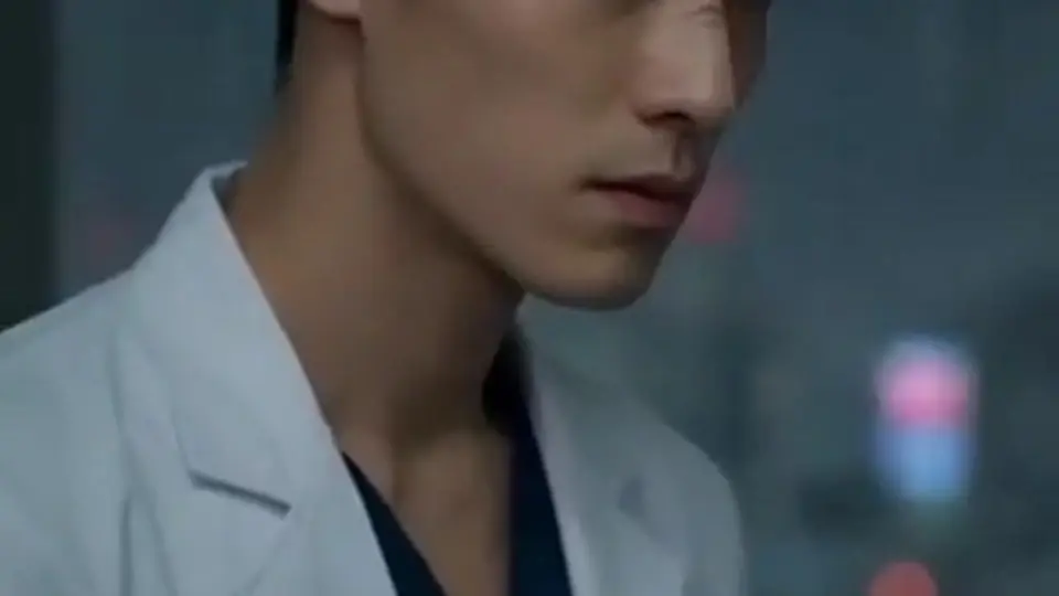 最后的控制人 更新第2集。4分38秒，往下看才知道。