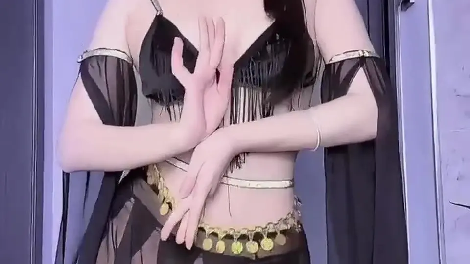 玩到一半停下来喘。这种状态装不出来，后面更狠。