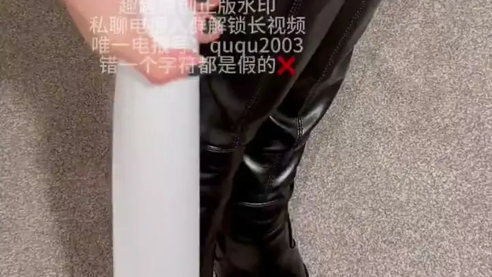 2分59秒。看得出不是第一次。趴在床上拿枕头垫着腰。