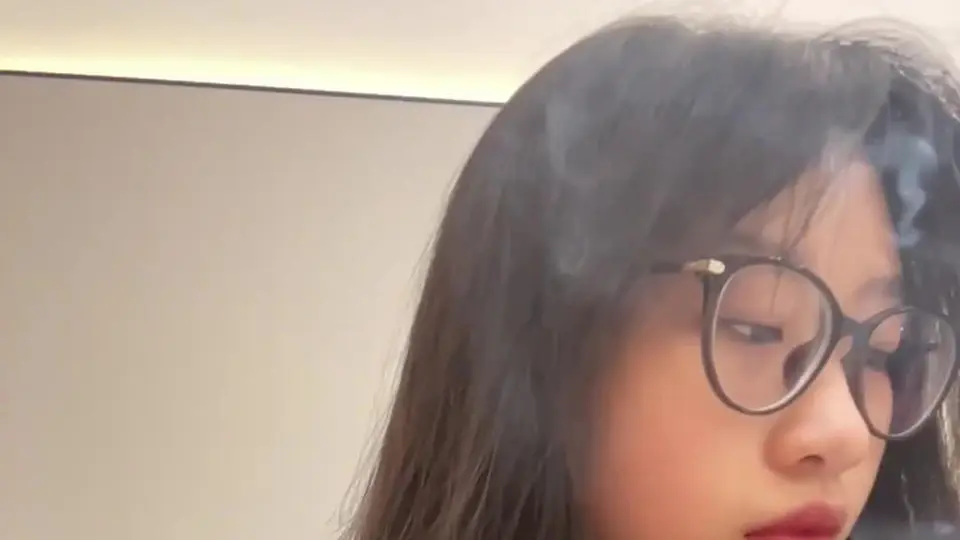 那声儿听着就上头，两个跳蛋同时塞到满。这种不常有。