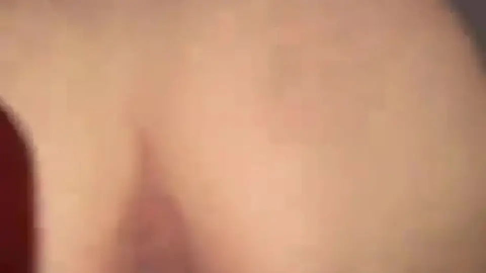 画质比封面实在，边操边骚话不断，骚穴夹得老二根本出不来，比起量更看质。