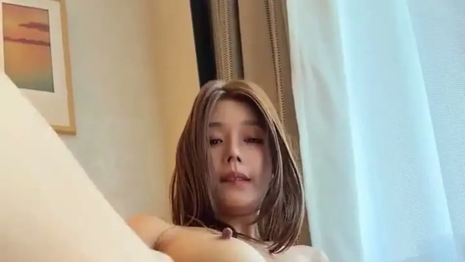 机位全程没换过。边操边骚话不断。比想象中完整。