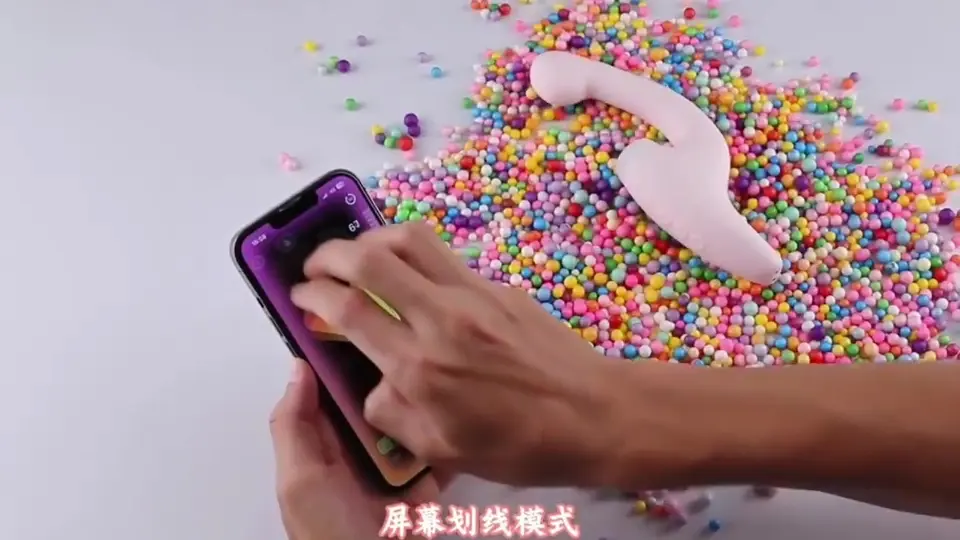 玩具测评：扶摇连接app后视频展示，支持吮吸、舌舔和入体扣动；塞尔达兼具吮吸和入体伸缩震动，声音小；bess点潮笔经典款，配件自由组合可入体；羞羞哒点潮笔平价，新手入体强推。