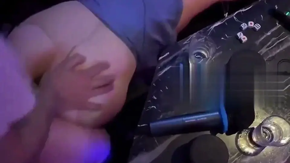 老公在边上看着发抖。身子软得跟没骨头一样。一个镜头都没跳。