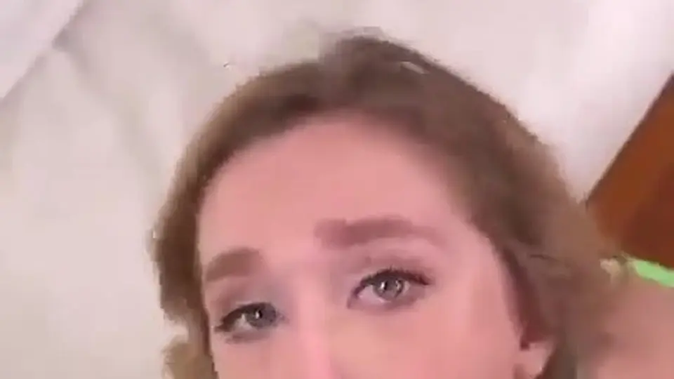 24秒。汗都出来了还在继续。眼睛一直抬着往上看。