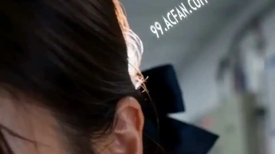 弱点 第16集，1分51秒。这集把前面的疑问接了一半，按顺序看不容易串。