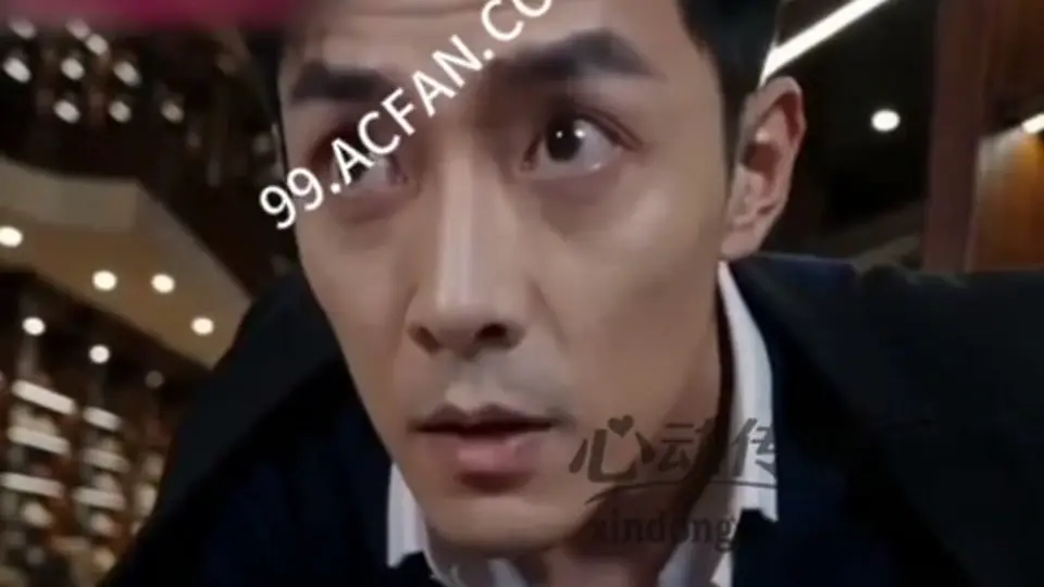 前头的铺垫到这儿有了回音。《量身奇缘》第2集，2分30秒。