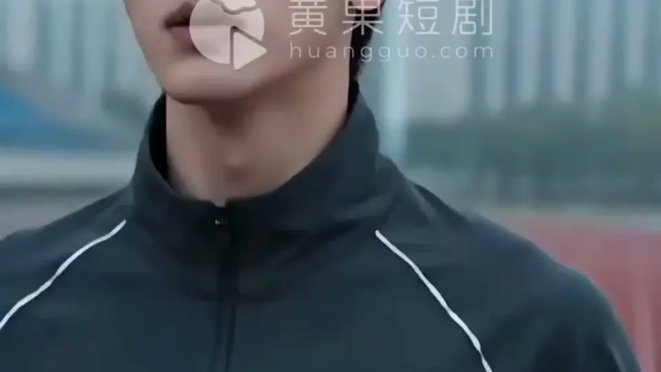 《八折优惠·校花们的逆袭贵少》第4集，1分50秒。这一届的事没那么简单，接着往下追就行。